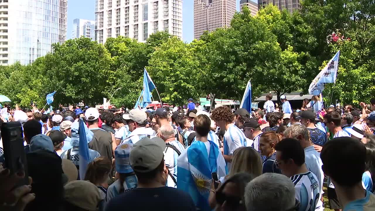 Klyde Warren Park swarmed by Argentina fans ahead of Dallas World Cup match